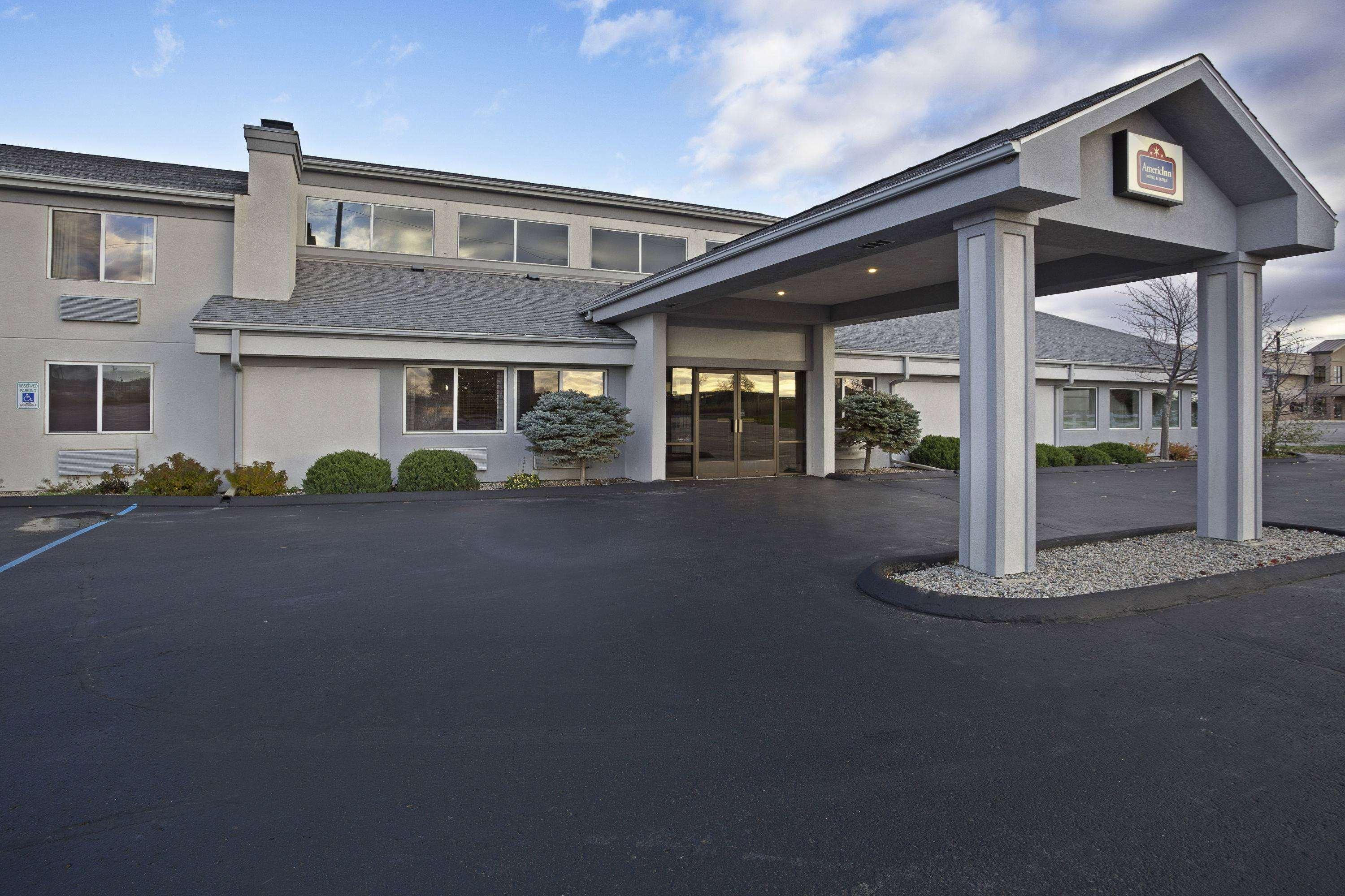 Americinn By Wyndham Bay City Esterno foto