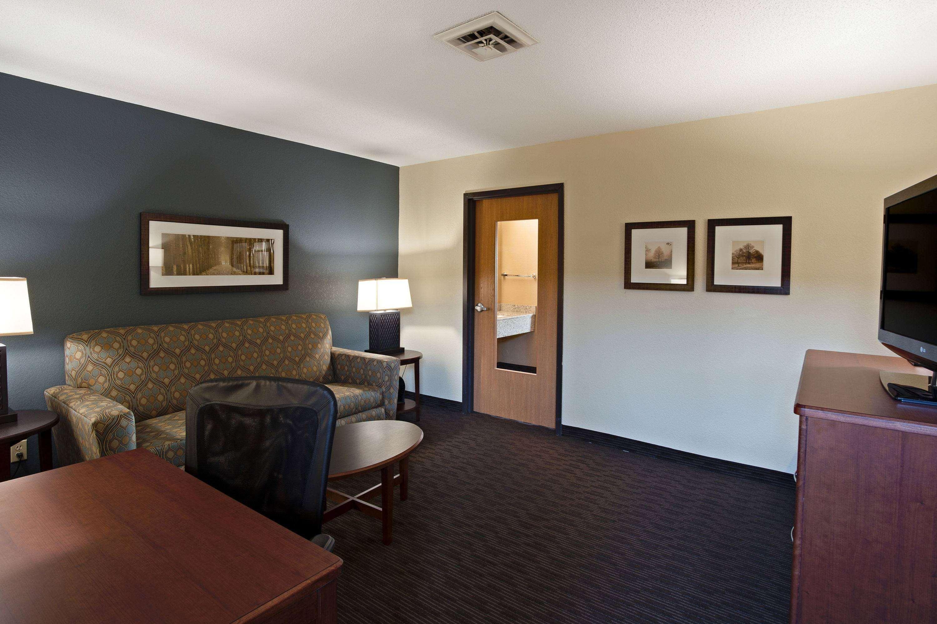 Americinn By Wyndham Bay City Esterno foto